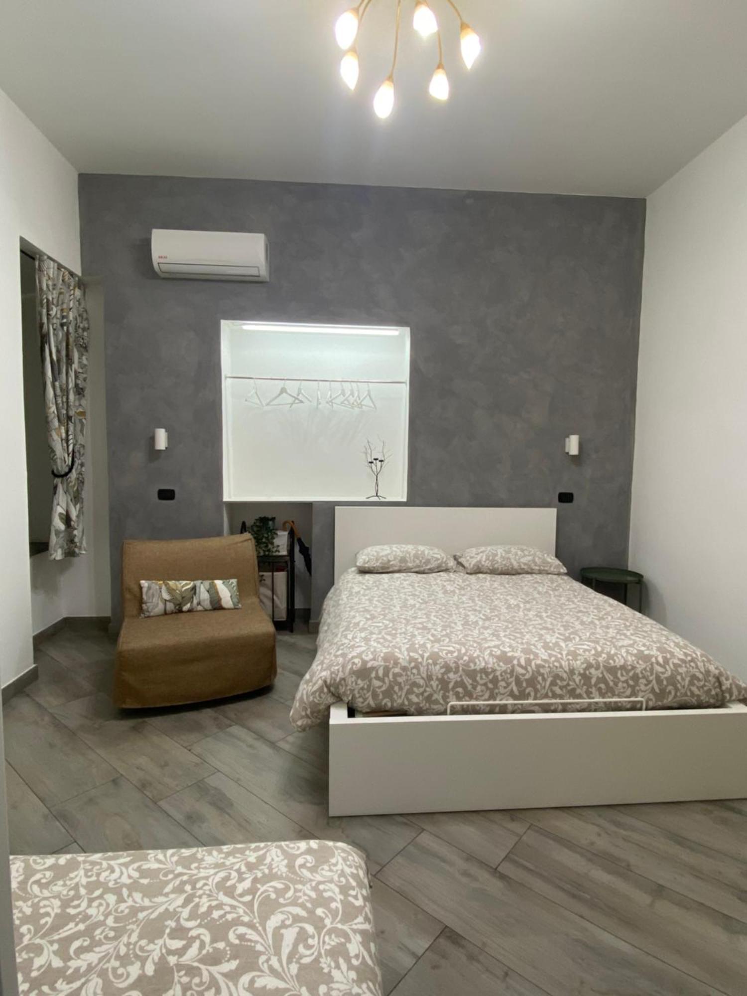 Studios Toledo 355 Νάπολη Εξωτερικό φωτογραφία